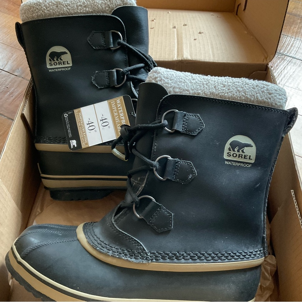 Sorel Black and Tan Kids Waterproof Boots youth